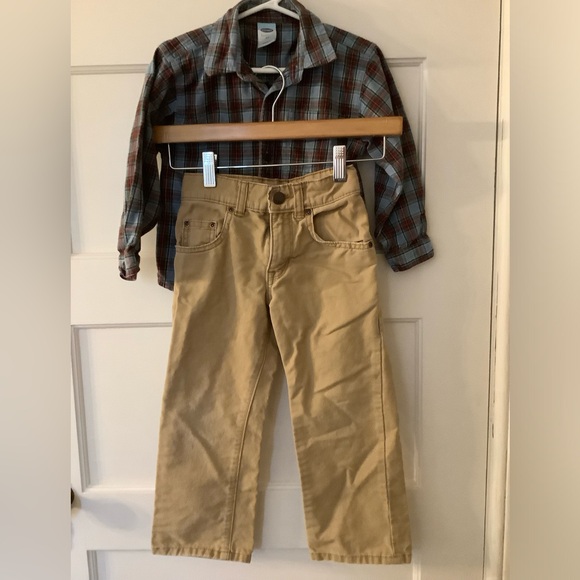 Great Holiday Outfit, Boys 4T button down plaid shirt and tan Jeans. - Picture 8 of 12